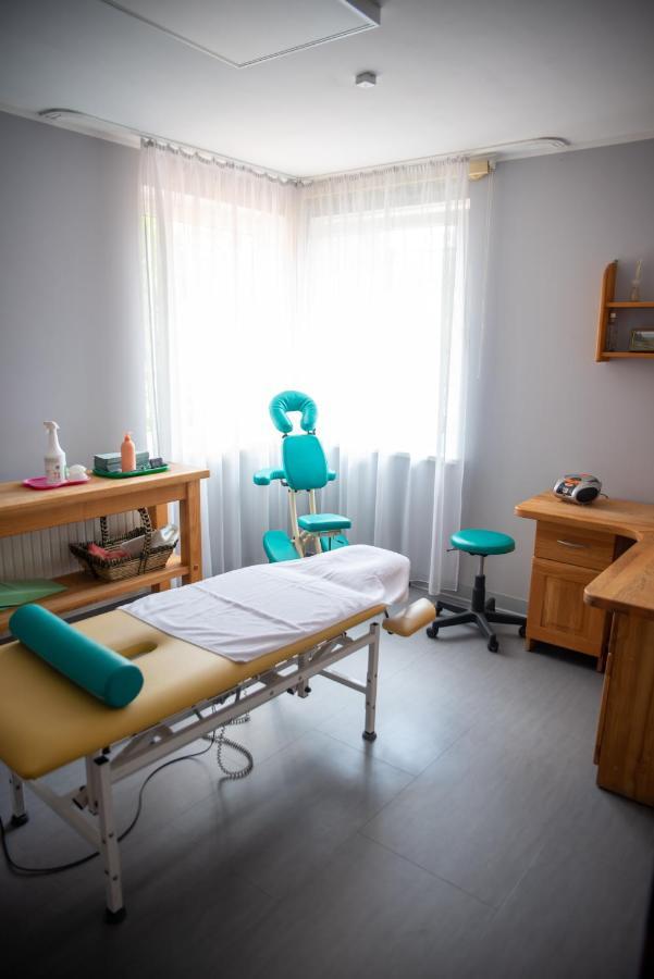 Hotel Marta Medical à Połczyn-Zdrój Extérieur photo