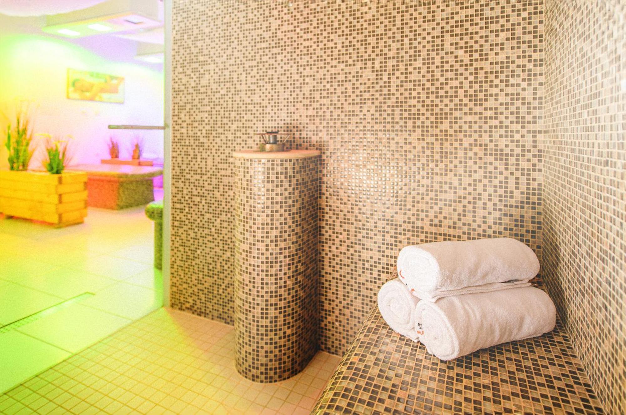 Hotel Marta Medical à Połczyn-Zdrój Extérieur photo